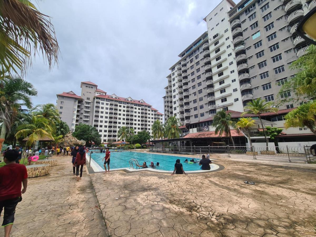 Glory Beach Resort Seaview Private 2Br Port Dickson Kültér fotó
