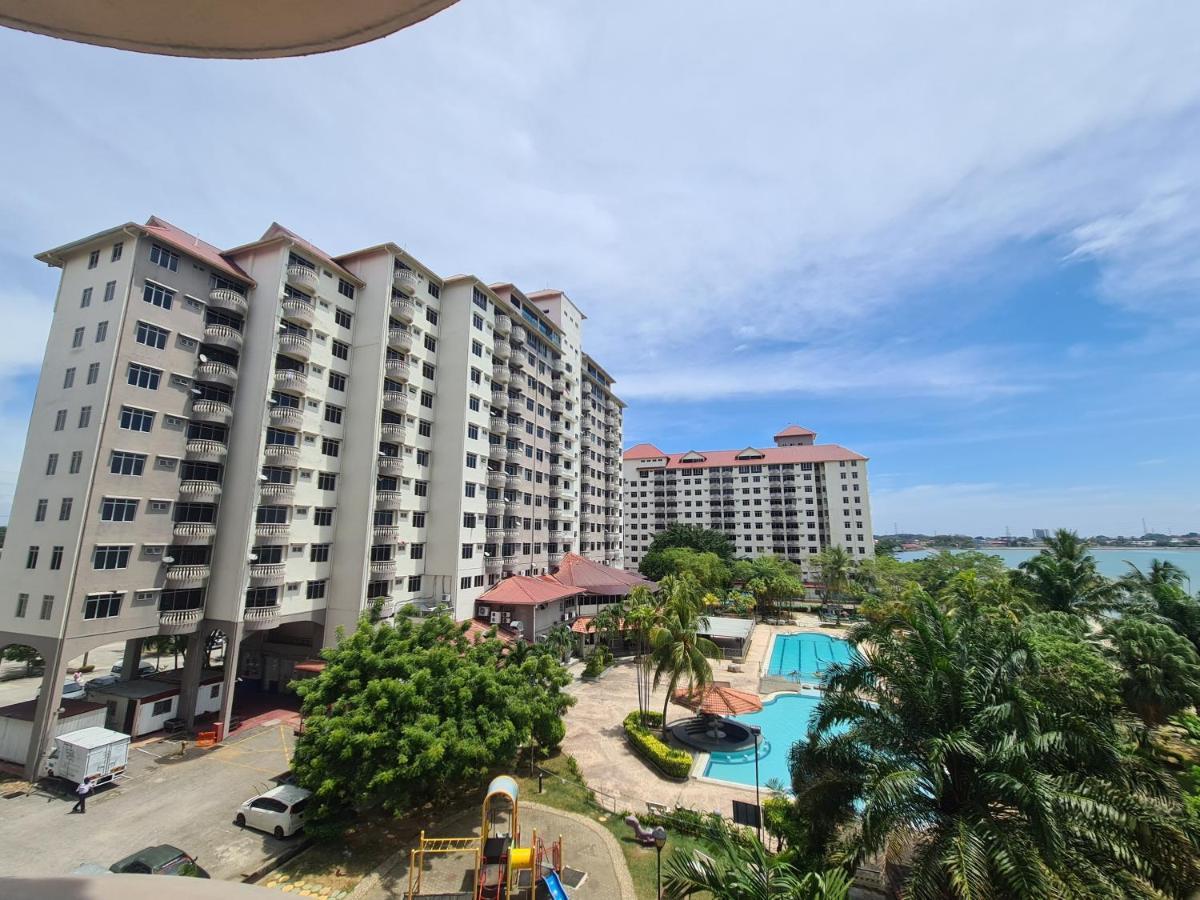 Glory Beach Resort Seaview Private 2Br Port Dickson Kültér fotó