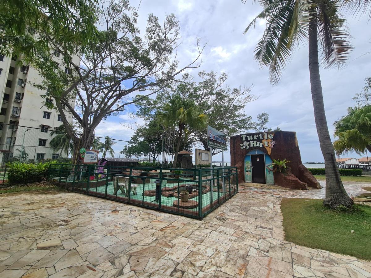 Glory Beach Resort Seaview Private 2Br Port Dickson Kültér fotó